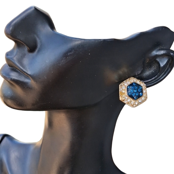 💎 Roman Co. Vintage Gold Tone Navy Blue Hexagon Stud Earrings Crystal Halo - Picture 3 of 6